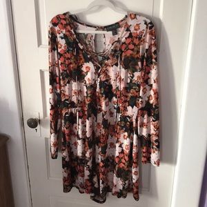 Beautiful floral lace-up romper